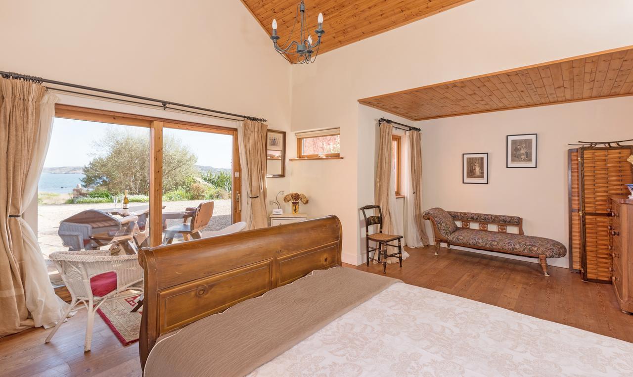 Dolphin Beach House Hotel Clifden Esterno foto