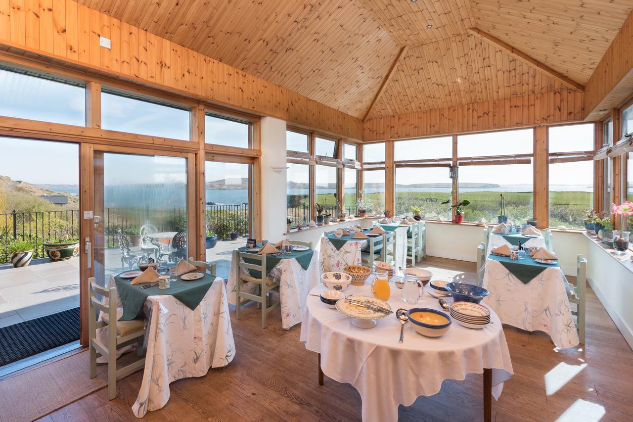 Dolphin Beach House Hotel Clifden Esterno foto