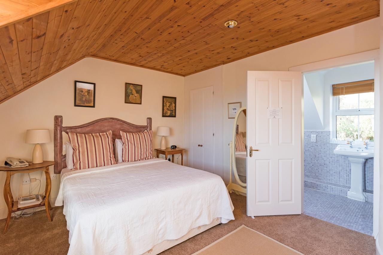 Dolphin Beach House Hotel Clifden Esterno foto
