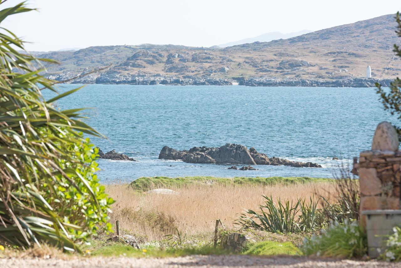 Dolphin Beach House Hotel Clifden Esterno foto