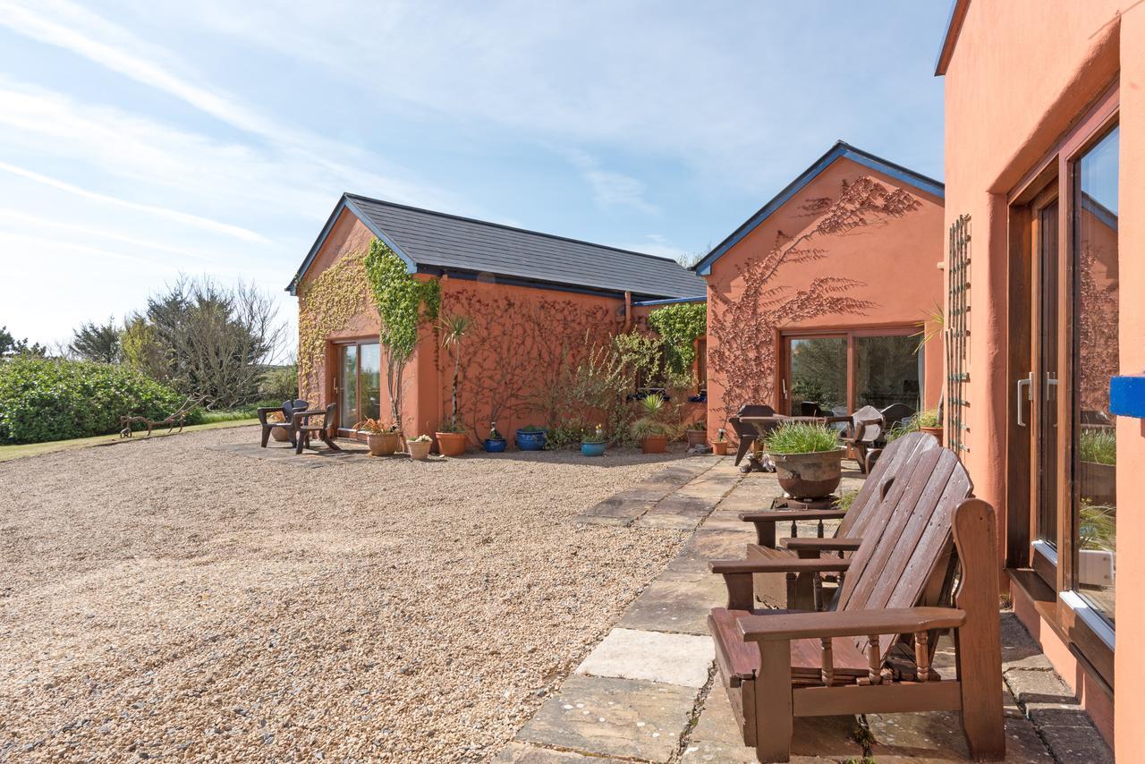 Dolphin Beach House Hotel Clifden Esterno foto