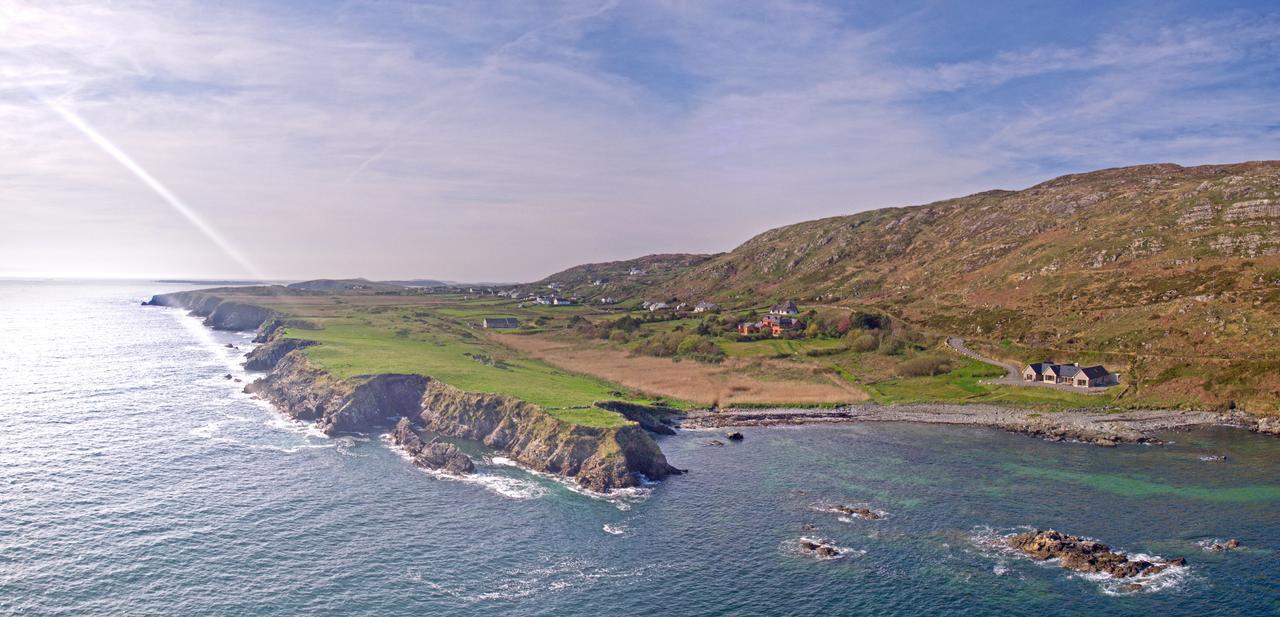 Dolphin Beach House Hotel Clifden Esterno foto