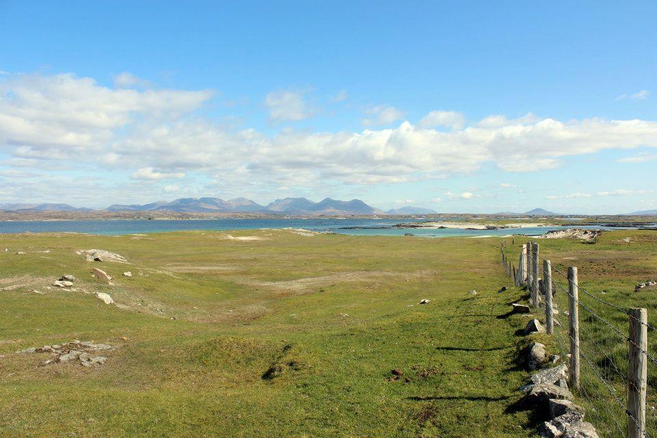 Dolphin Beach House Hotel Clifden Esterno foto
